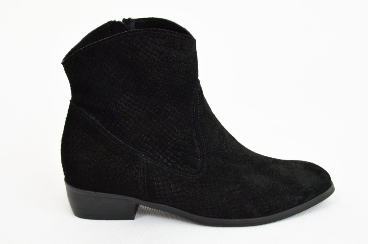 Czarne ciemne kowbojki botki z tłoczeniem węża na płaskim obcasie