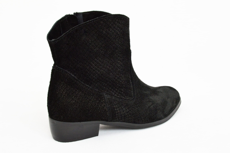 Czarne ciemne kowbojki botki z tłoczeniem węża na płaskim obcasie