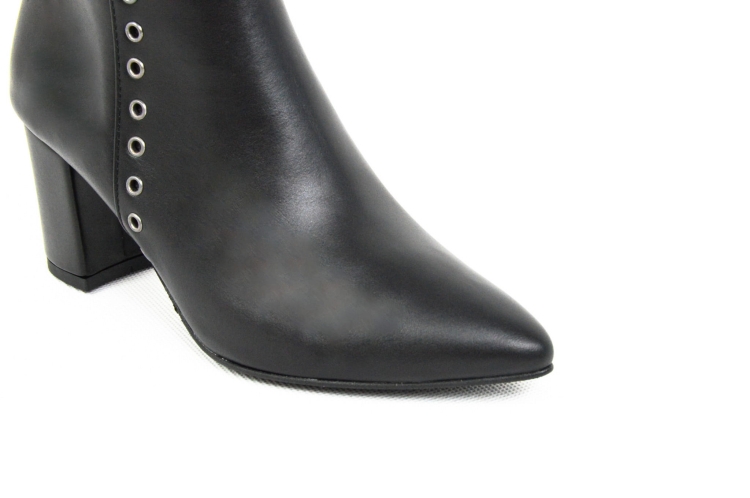 Czarne botki z oczkami niski obcas w szpic skóra