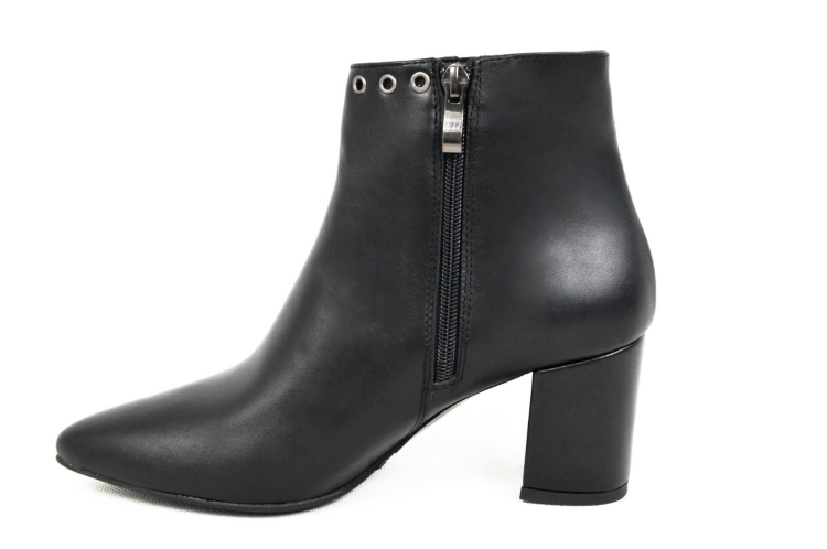 Czarne botki z oczkami niski obcas w szpic skóra