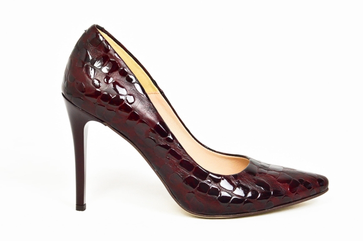 Bordowe czółenka na szpilce ze skóry.jpg