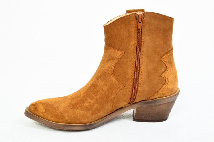 Rude skórzane kowbojki na niskim obcasie (5).jpg