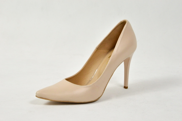 Czółenka szpilki w kolorze beżowym nude