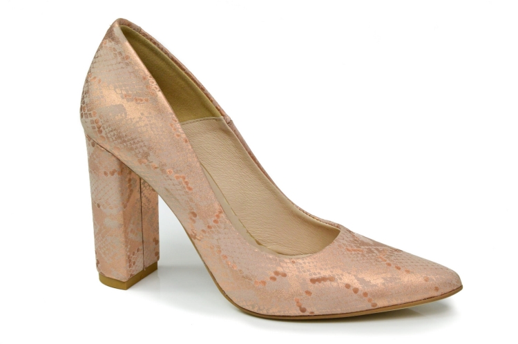 Łososiowe żmijowe czółenka na słupku.jpg