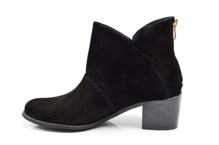 Czarne skórzane botki niski obcas