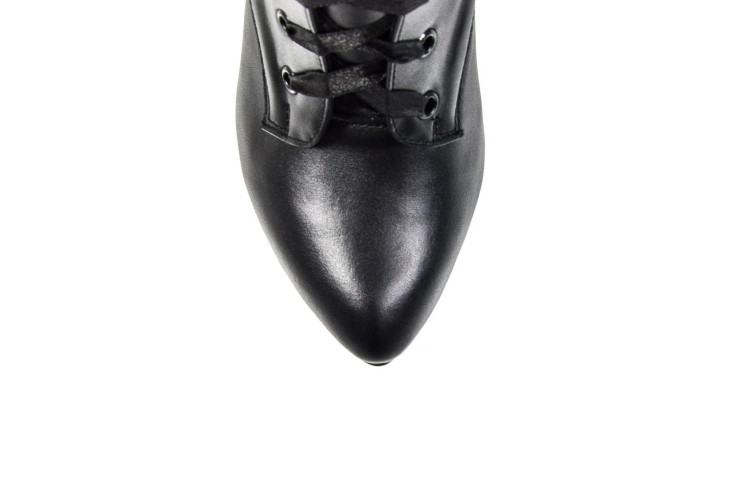 Czarne skórzane botki skóra naturalna smukły obcas słupek