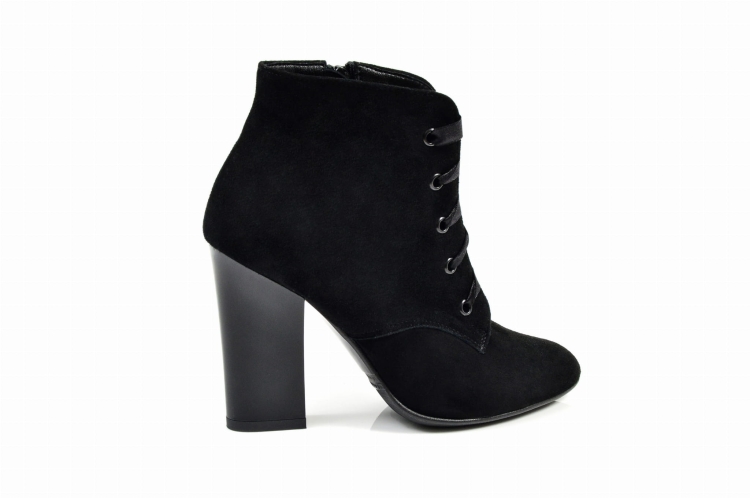 Czarne zamszowe botki skóra naturalna obcas słupek