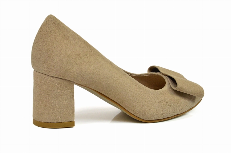 Beżowe czółenka niski obcas klocek skóra zamszowa