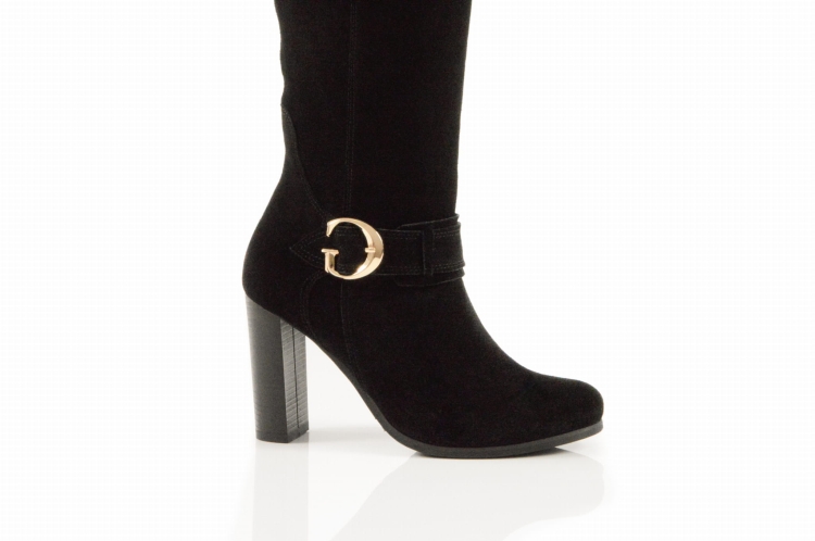 Czarne welurowe kozaki obcas słupek złota klamra skóra