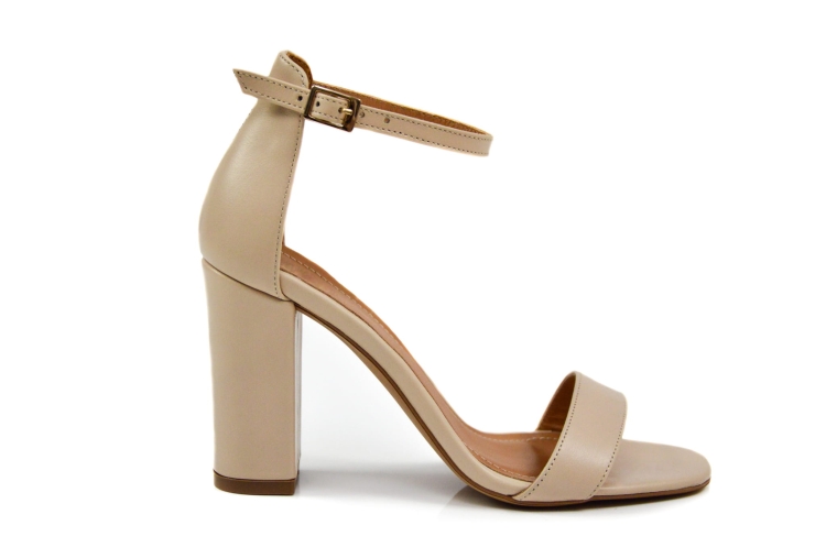 Beżowe cieliste sandałki na wysokim obcasie słupku