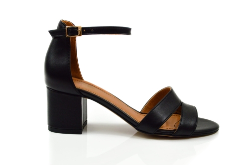 Czarne sandałki skóra licowa niski obcas klocek MargoShoes