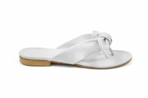 Białe klapki japonki wiązane ozdobna kokardka płaska podeszwa skóra