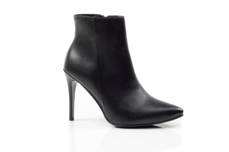 Czarne licowe botki damskie w szpic obcas szpilka skóra naturalna