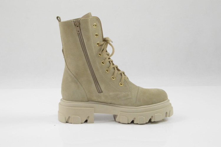 Jasne beżowe piaskowe workery botki trapery gruba wysoka podeszwa sznurowane