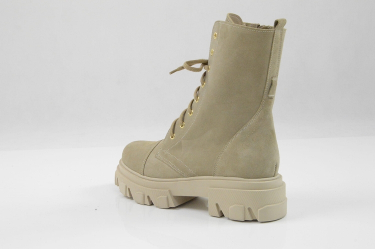 Jasne beżowe piaskowe workery botki trapery gruba wysoka podeszwa sznurowane