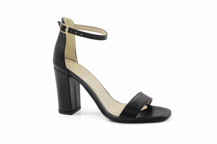 Czarne gładkie sandałki zapinane wkoło kostki skóra naturalna licowa