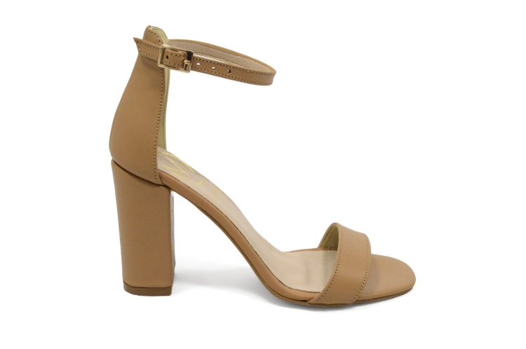 Brązowe koniakowe sandałki obcas słupek zapinane klamerką