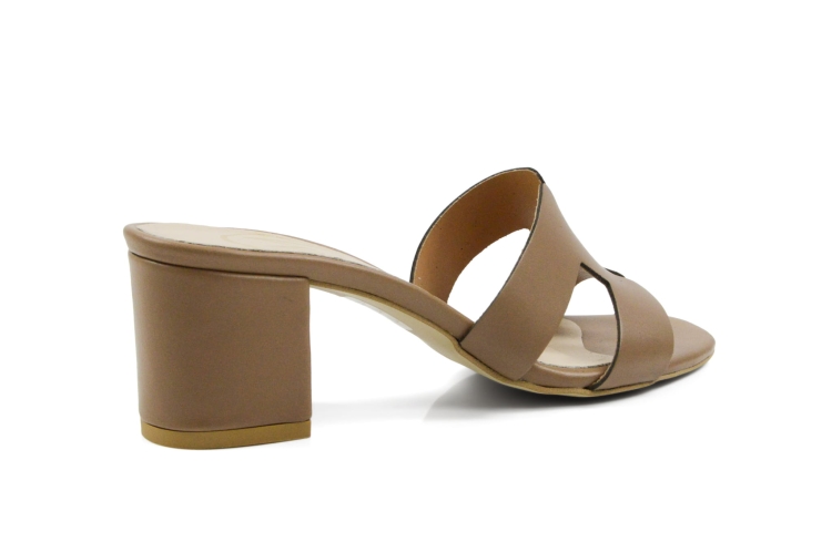 Brązowe koniakowe klapki niski obcas klocek skóra licowa