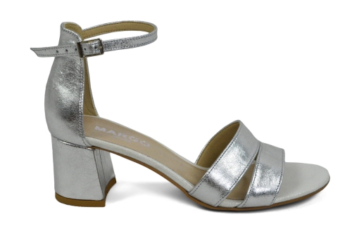 srebrne skórzane sandałki  niski obcas klocek zapinane na klamerkę