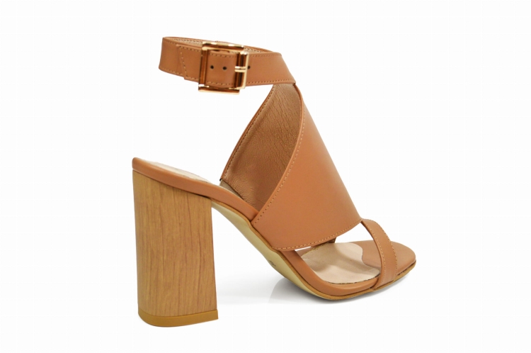 350 koniak lico jasny (1).JPG