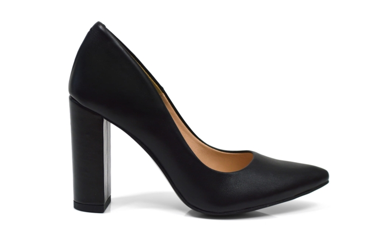 208 czarny lico (1).JPG