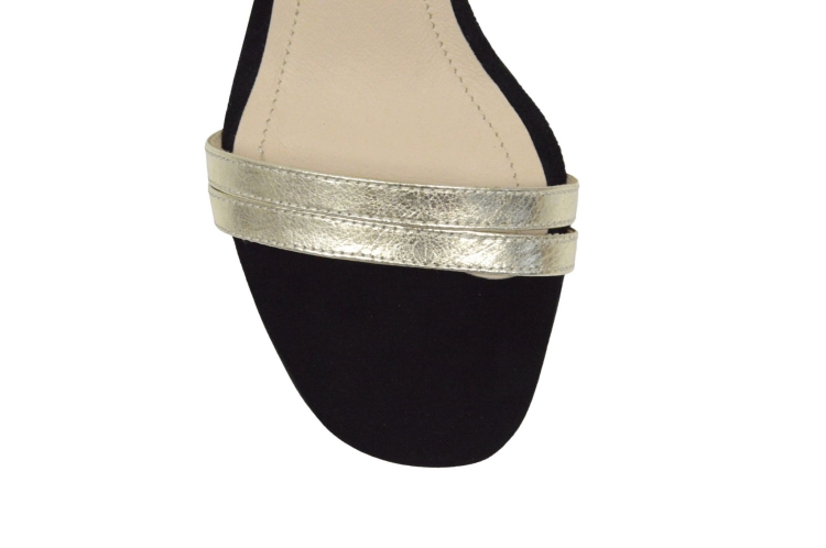 711 czarny zamsz (1).JPG