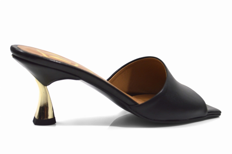 2760 czarny lico (3).JPG