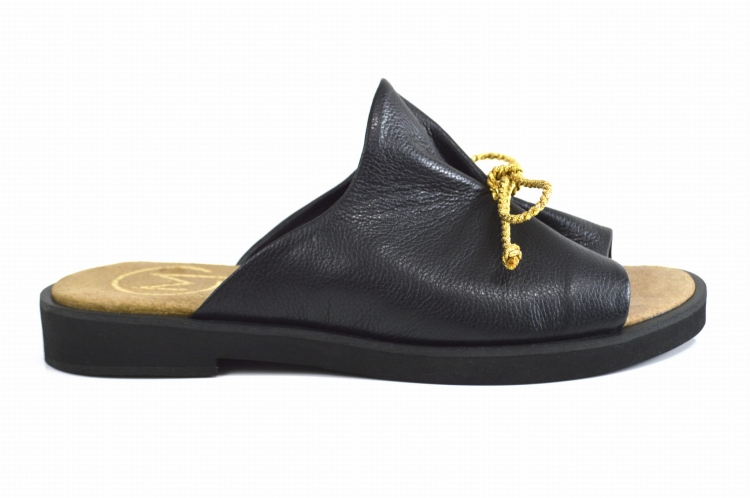 036 czarny lico (2).JPG