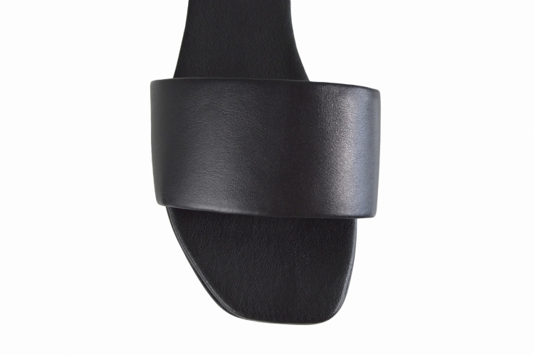 0341 czarny lico (1).JPG