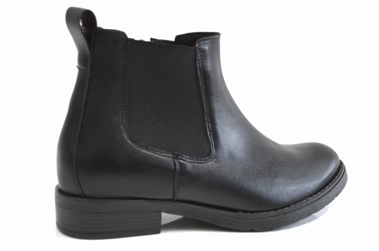 Czarne botki skórzane licowe niski obcas