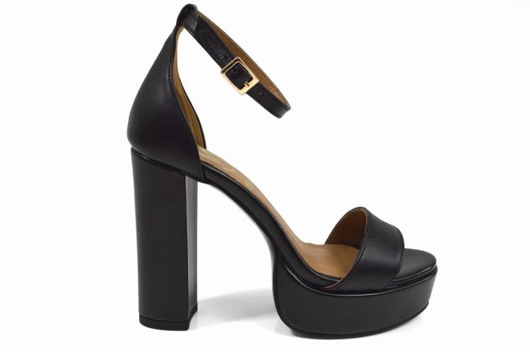 MargoShoes 765 czarny lico (1).JPG