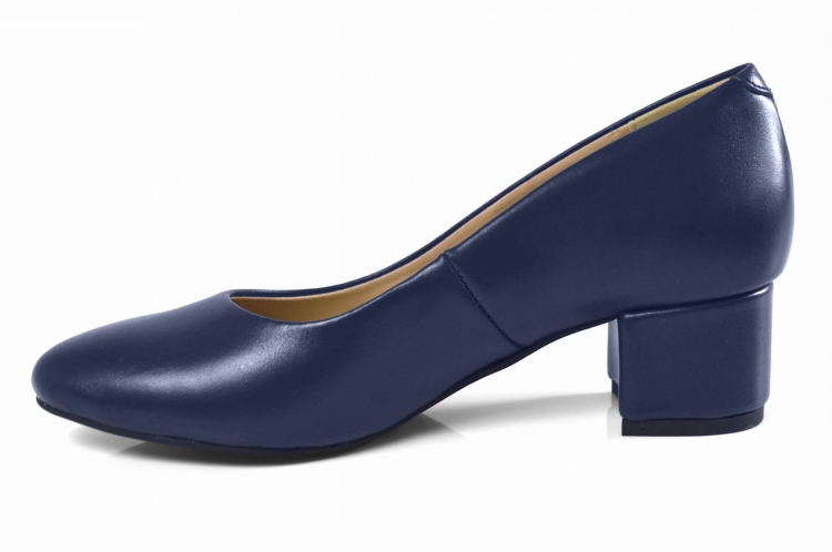 Czółenka granatowe niski obcas klocek okrągły nosek skóra licowa