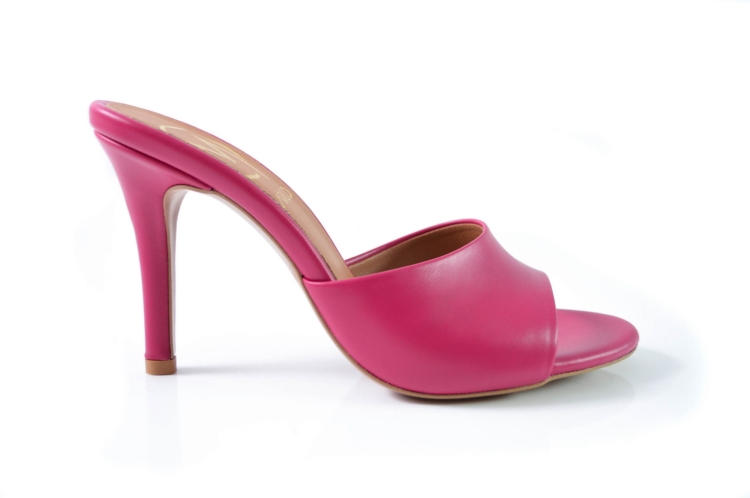 Amarantwoe skórzane licowe klapki na szpilce 8 cm okrągły czubek bok.jpg