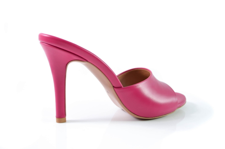 Amarantwoe skórzane licowe klapki na szpilce 8 cm okrągły czubek tył.jpg